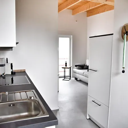 Meinhaff Apartment *